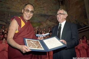 dalai lama nobel prize