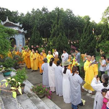 Hình ảnh Tăng Đoàn Thừa Thiên - Huế trong Đại lễ Phật Đản PL. 2559